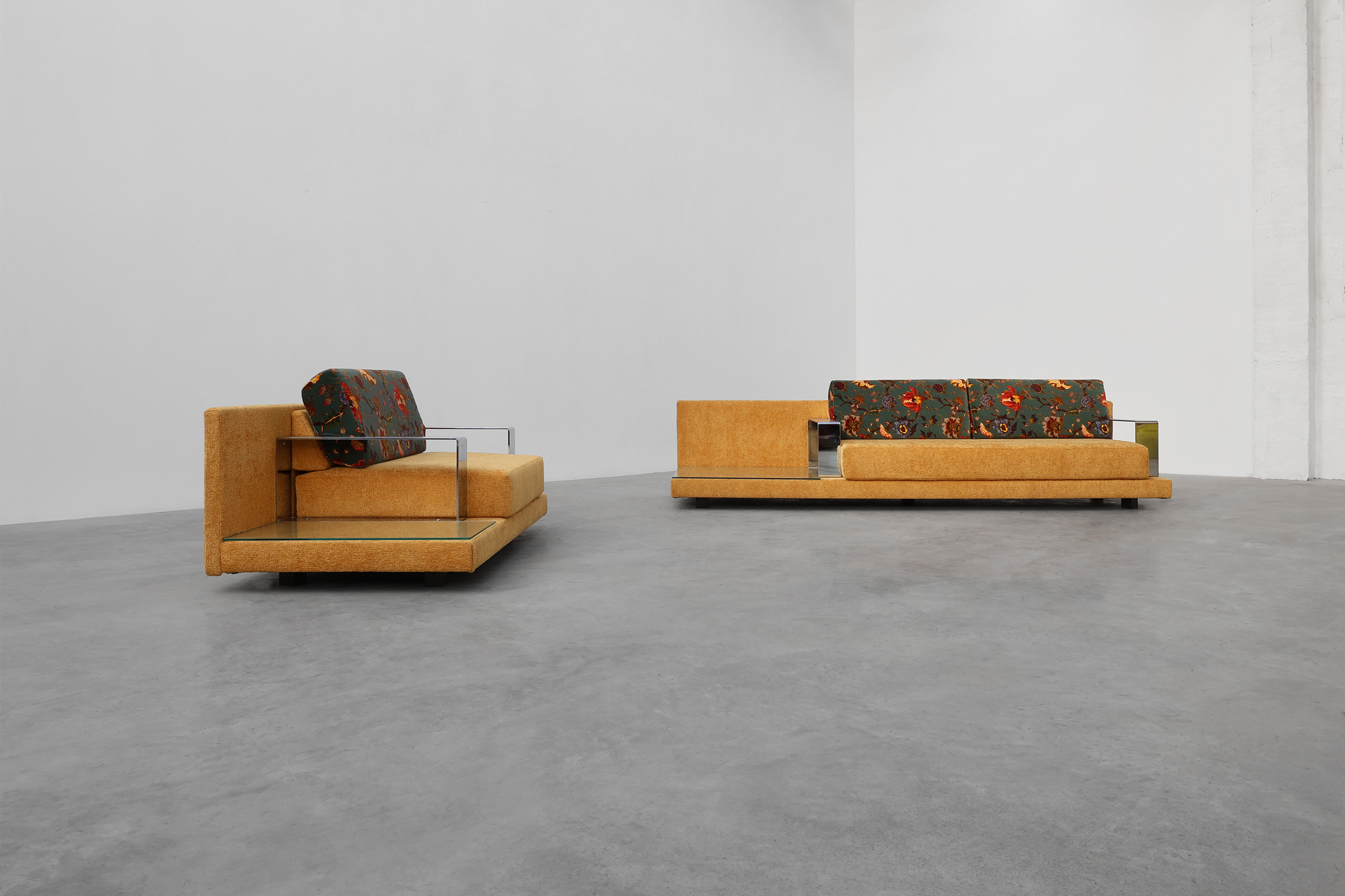 Mid-Century Modern Italian Living Room Set, 1960s, Set of 2thumbnail